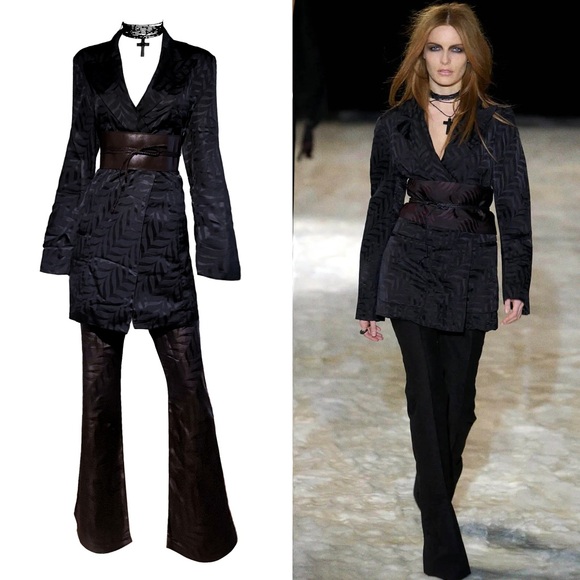 Gucci fall 2002 by Tom Ford 100% silk set with leather obi (belt) - Picture 1 of 3